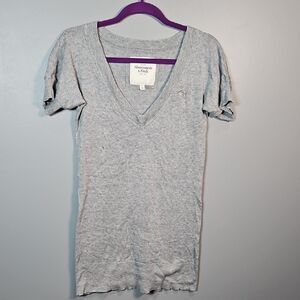 Abercrombie & Fitch Light Gray V-Neck Tee
